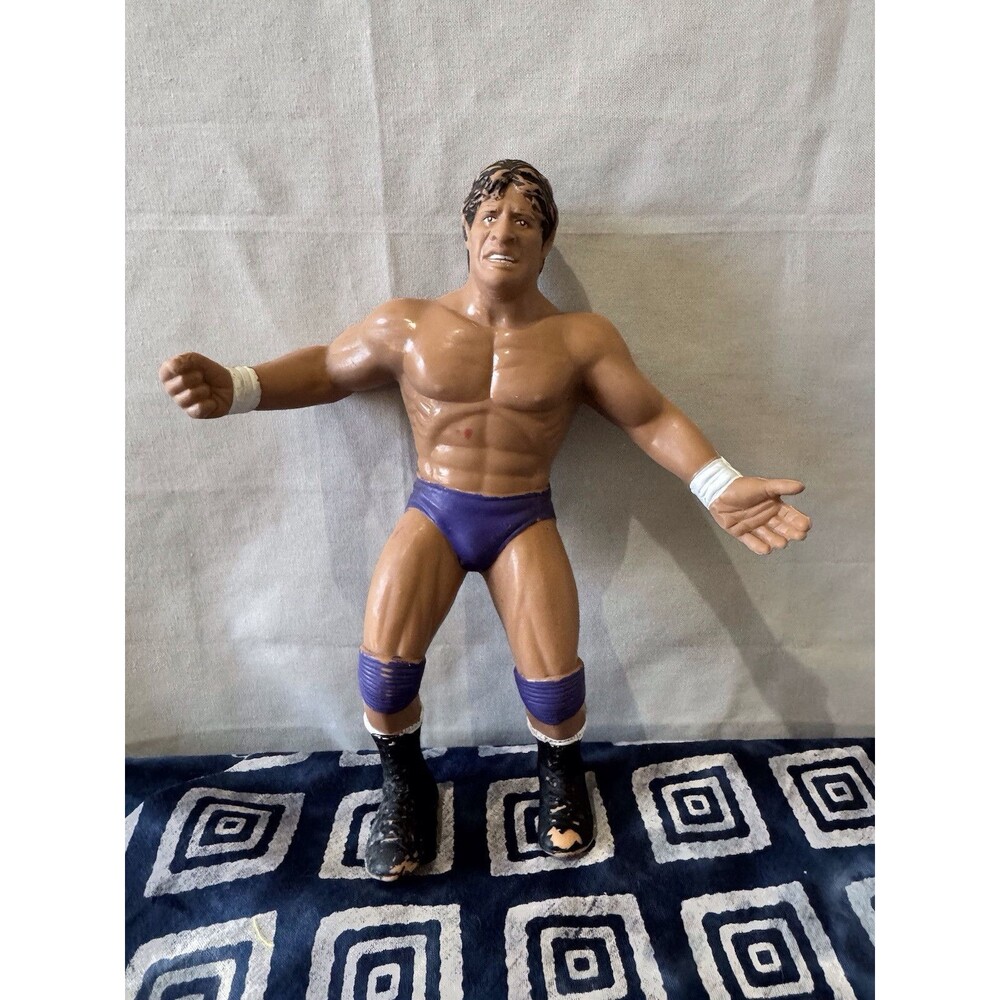 Tito Santana - LOOSE 1986 WWE / WWF Wrestling Superstars Figurine